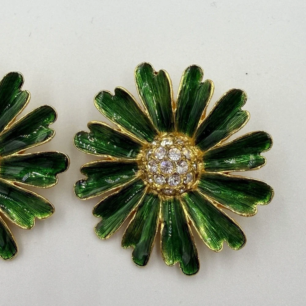 Vtg Sue Ellen Daisy Earrings Swarovski Crystal Green Flower Statement Retro NEW